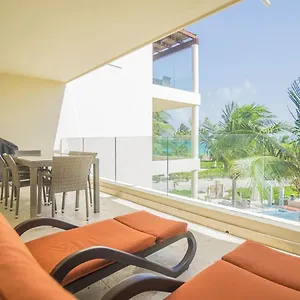 https://the-elements-oceanfront-beachside-condo-hotel.allrivieramayahotels.com